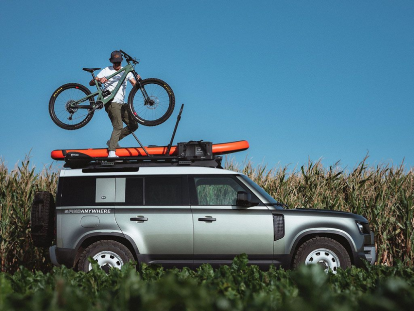 Expediční zahrádka LR new DEFENDER 110 bez OEM t-drážek