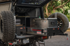 Systém zásuvek Bushtech - Toyota Landcruiser 79 Double cab