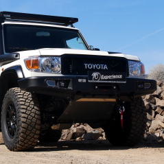 Přední pevnostní nárazník Toyota HZJ 70 serie