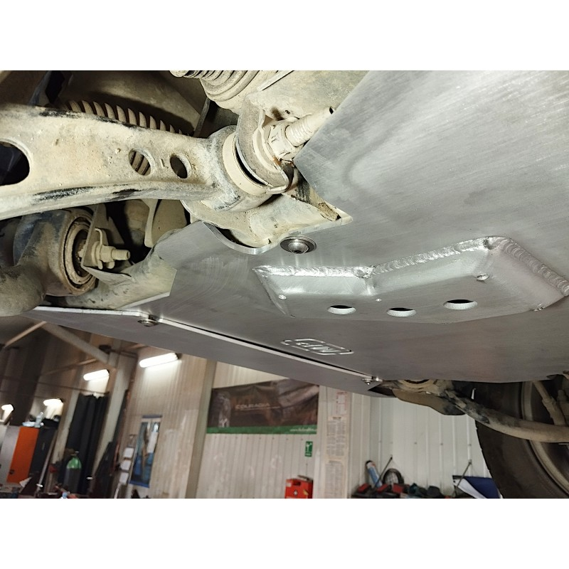 Hliníkové kryty motoru, převodovky, redukční převodovky Discovery 5 (od roku 2021)