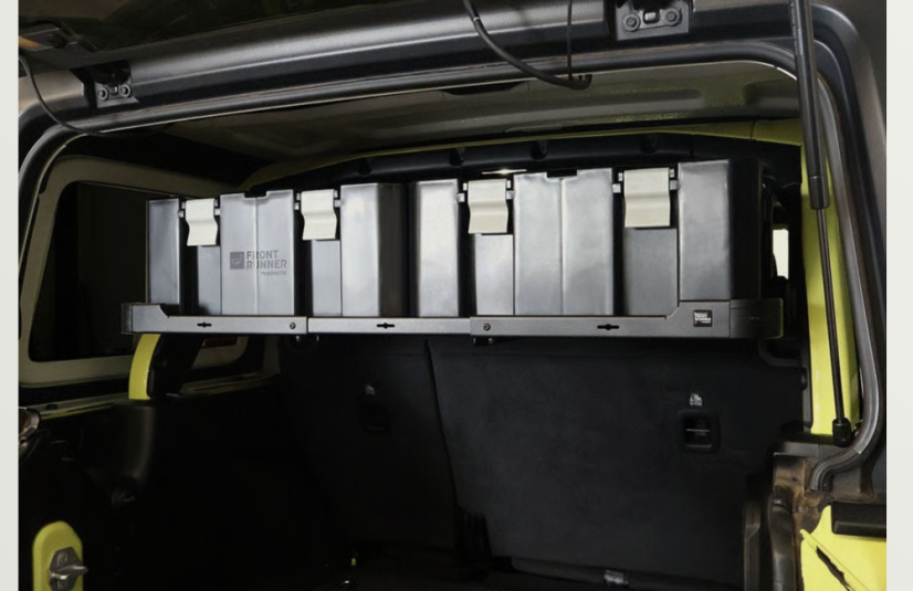 Jeep Wrangler JLU  Molle police do kufru