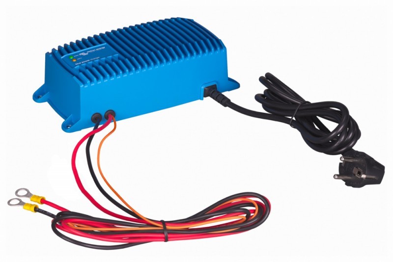 Nabíječka bateri Pb, LiFePO4 a Li-ion Blue SMART IP67 12V 17A