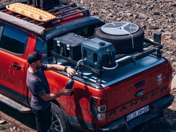 Bedny a nádrže na vodu - MODEL LAND ROVER - DISCOVERY 3