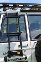 Žebřík na zadní dveře Toyota Land Cruiser 78