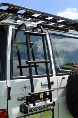 Žebřík na zadní dveře Toyota Land Cruiser 78