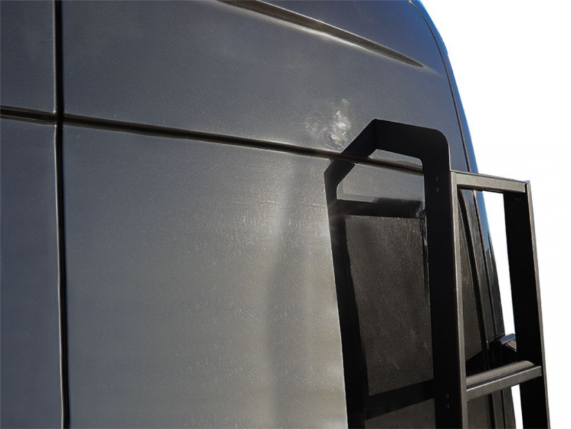 Mercedes Sprinter žebřík na zadní dveře