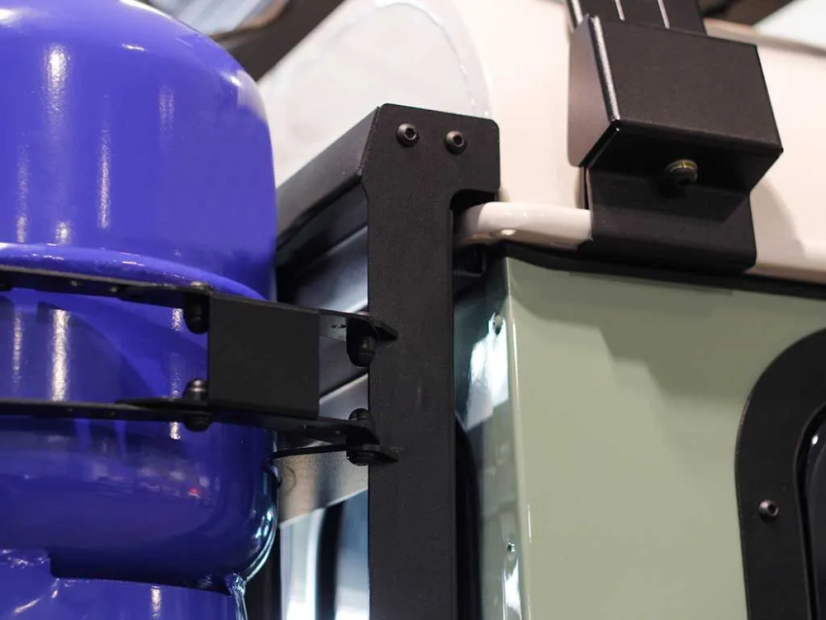 Land Rover Defender 90/110 Jednoduchý držák plynové láhve