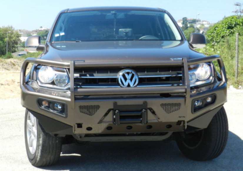 Nárazník pevnostní bullbar Amarok s mlhov. sv.