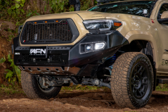 Přední pevnostní nárazník Toyota Tacoma