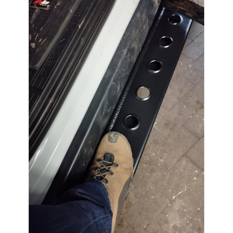 Boční prahy HD pro Land Rover Defender L663 Rock slider