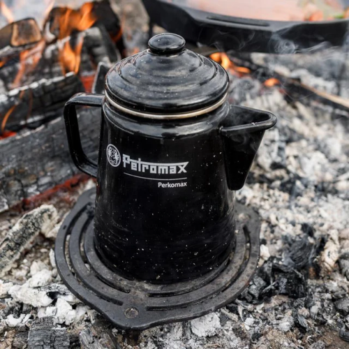 Čierna smaltovaná kanvica na kávu a čaj Perkomax