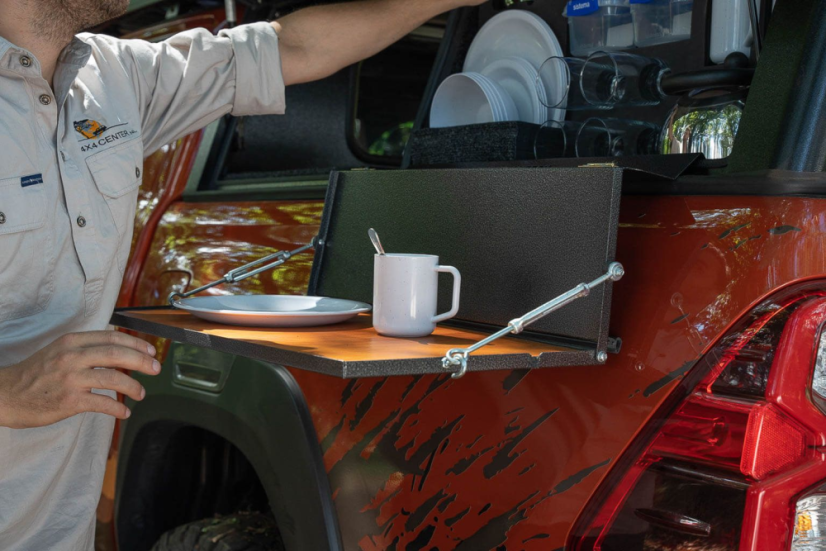 Rozkládací stůl k Hardtopu s plátěnou taškou