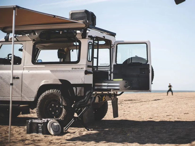 LAND ROVER DEFENDER (1983-2016) BOČNÉ OKNO / SKLO