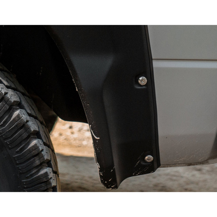 Lemy blatníků flares Air Design Super Bolt RAM 150