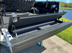 Úložný box do víka korby Toyota Tacoma